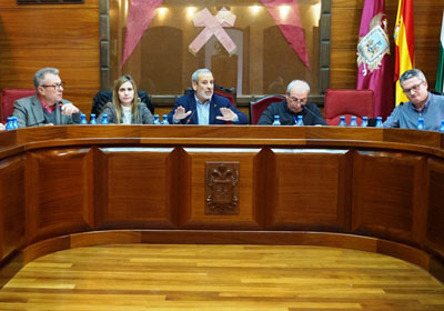Noticia de Almería 24h: Vera aprueba en Pleno solicitar a UNICEF la renovación del Sello de Reconocimiento como Ciudad Amiga de la Infancia