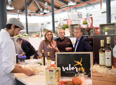 Las empresas de Sabores Almera continan acercando sus productos al espacio Almera Cocina del Mercado Central