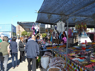 El Ayuntamiento de Vcar suaviza las tasas para el mercadillo y la venta ambulante itinerante y callejera