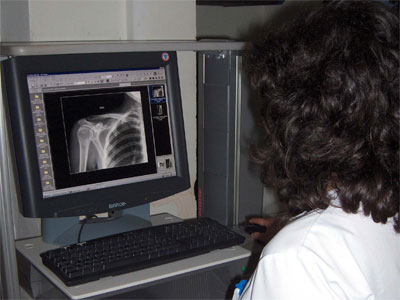 Salud licita la compra de 13 ecgrafos, 3 salas de radiologa y 4 retingrafos para centros de atencin primaria en Almera 