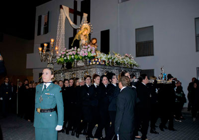 Noticia de Almera 24h: Solemnidad y Silencio en el Santo Entierro