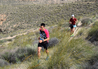 Cerca de 350 corredores y senderistas participan en Gdor en el II Trail del Esparto 