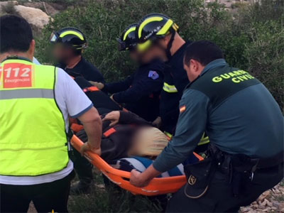 Noticia de Almería 24h: La Guardia Civil rescata a una alpinista herida en la montaña de “Peña Rodada”