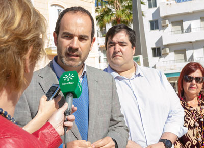Noticia de Almera 24h: El PSOE carbonero exige la dimisin inmediata del concejal de Turismo por difundir vdeos de un sicario de Pablo Escobar