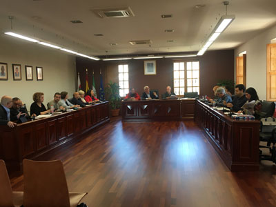 Hurcal de Almera vota por unanimidad dos temas urgentes para el municipio en un pleno sin precedentes