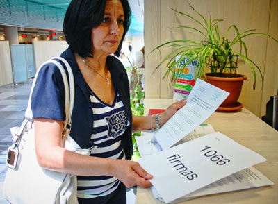 Cantoria presenta 1066 firmas de ciudadanos pidiendo la intervencin del Defensor del Pueblo en el caso de la UTAM