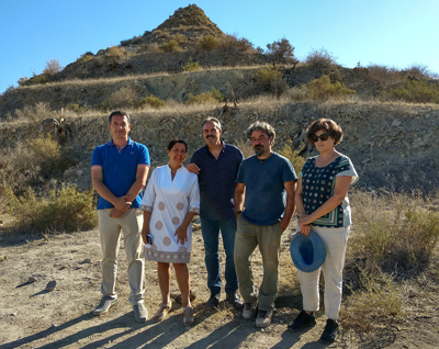 El Delegado de Cultura y la jefa del Departamento de Museos visitan el yacimiento de Mojcar la Vieja