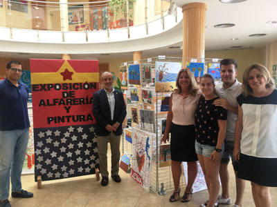 Noticia de Almería 24h: Exposición infantil de pintura y alfarería tradicional veratense a cargo de alumnos de la ludoteca de verano