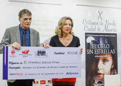 Alejandro Fras gana el X Certamen Ciudad de Almera con la novela - El cielo sin estrellas