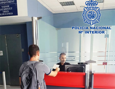 La Polica Nacional detiene a un fugitivo en el puesto fronterizo del Puerto de Almera