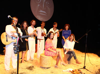 Noticia de Almería 24h: Cerca de 1.100 escolares asisten en El Ejido al espectáculo ¡Sakapatú! Un viaje por la música andina