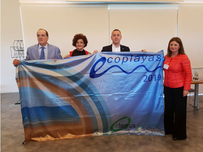 Carboneras galardonada con una bandera Ecoplaya para la Playa de las Marinicas