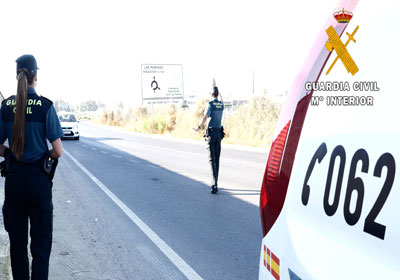 Noticia de Almera 24h: La Guardia Civil detiene in fraganti a los autores de dos diferentes delitos de robo en grado de tentativa