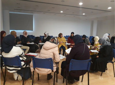 Clases de espaol para mujeres marroques a travs de la asociacin AT-TAWBA