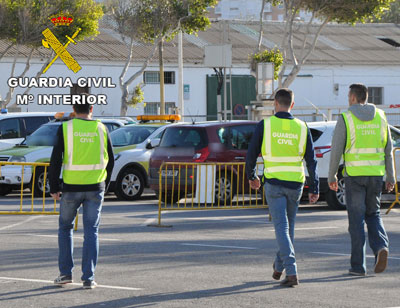 Intentan estafar a un hostelero de Roquetas realizando en su nombre una compra de 20.000 euros de pescado