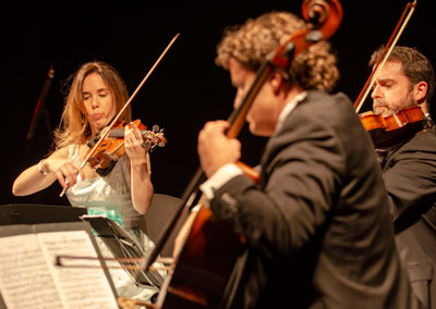 Cuarteto Granada deleita con un concierto lleno de sensibilidad y talento en el Teatro Apolo