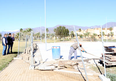 A punto de concluir los trabajos que permitirn dotar a Balerma de una nueva pista de baloncesto al aire libre para todos los vecinos