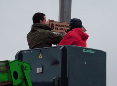 Roquetas de Mar ya tiene su placa de direccin en la Antrtida para la posteridad, marcando 12.222 kilmetros de distancia