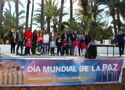 Noticia de Almería 24h: Vera conmemora el Día Escolar de la Paz y la No Violencia con una jornada de actividades y un recuerdo muy especial para el pequeño Julen