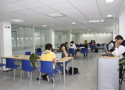 Los estudiantes de la UAL disponen de dos salas de estudio 24 horas en pleno centro de Almera