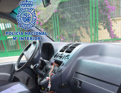 Noticia de Almería 24h: Detenido en Almería un hombre por robos en interior de vehículos sobre el que pesan más de 80 detenciones policiales