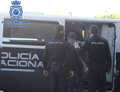 Noticia de Almería 24h: La Policía Nacional detiene en Almería a un prófugo rumano