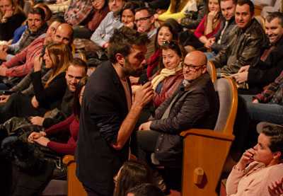 Dani Martnez provoca las risas entre el pblico que llen el Auditorio