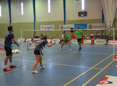 Noticia de Almera 24h: Ms de 120 jugadores participan en los Juegos Deportivos Municipales de Bdminton 