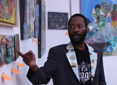 Noticia de Almera 24h: Yast Solo, el activista  afroespaol, presenta un libro de arte interactivo en LaOficina