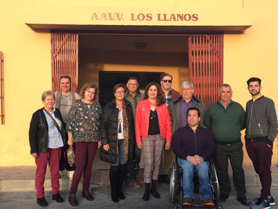 Noticia de Almera 24h: El PSOE toma nota de las necesidades urgentes de Loma Cabrera, que se compromete a solucionar si gobierna frente a la desidia del PP