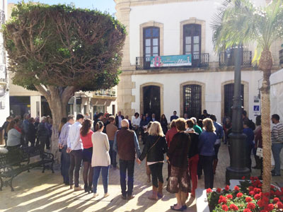 Noticia de Almería 24h: El Ayuntamiento de Vera conmemora el decimoquinto aniversario del 11-M con un minuto de silencio