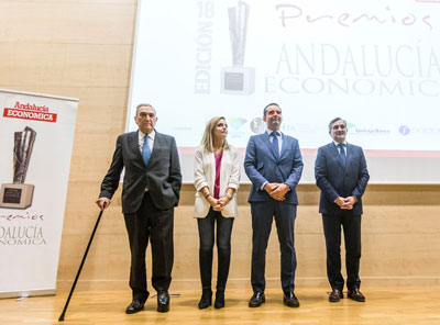 Noticia de Almería 24h: El alcalde felicita a las empresas que hacen de la constancia, el esfuerzo y el compromiso su razón de ser para atraer talento e inversión