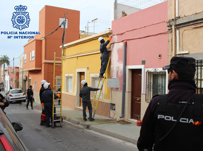 Noticia de Almería 24h: Macrooperación antidroga en el barrio de Pescadería