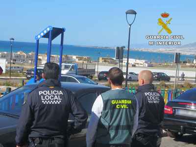 Noticia de Almería 24h: El exibicionista de Balanegra resulta ser un vecino de Adra