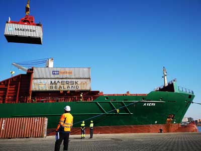 El transporte internacional de mercancas de la Autoridad Portuaria de Almera crece un 42,7% hasta febrero 