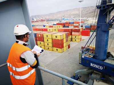 El trfico de mercancas de los puertos de Almera y Carboneras crece un 2,88% hasta marzo