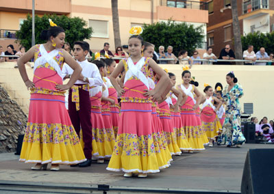 La cantera de la Escuela de Flamenco de Chelo Ruiz llena el Anfiteatro de la Rambla en su muestra anual
