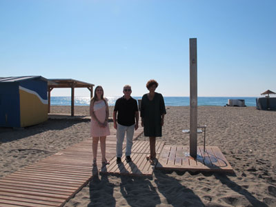 Noticia de Almera 24h: Pasarelas de hormign para mejorar los accesos a las playas veratenses y nuevas plataformas para las duchas