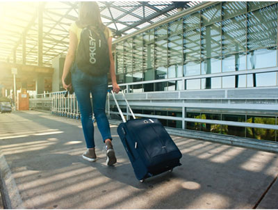 Noticia de Almera 24h: Seguridad en el viaje: si el nio viaja solo o con amigos, Cmo pueden los padres garantizar la seguridad de sus hijos?