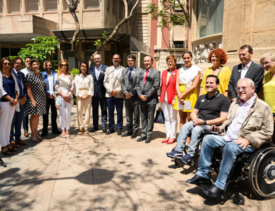 Noticia de Almería 24h: El Ayuntamiento subraya su compromiso con la asociación Asoal en el Día Nacional de la Lengua de Signos Española