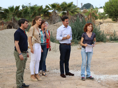 Ayuntamiento y Asociacin Down El Ejido trabajan en un proyecto que conjuga un bien social, agrcola y medioambiental