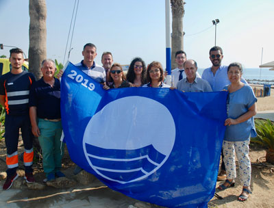 Noticia de Almera 24h: Mojcar Iza las Banderas Azules de sus Playas