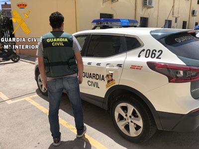 Noticia de Almería 24h: Tres detenidos por planear una emboscada a su víctima para agredirle con una cadena y robarle