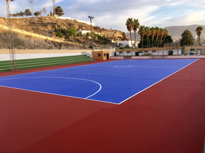 Rioja remodela la pista polideportiva central para el XVII Torneo de Fútbol Sala que se celebra desde el 29 de julio hasta el 3 de agosto 