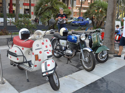 Noticia de Almera 24h: La historia de la motocicleta se pasea por #AlmeraenFeria en una exposicin