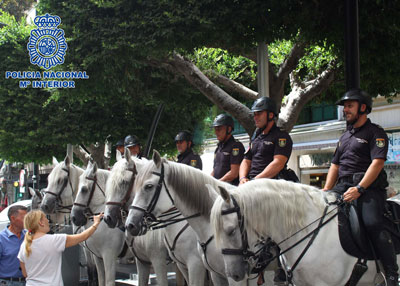 La Polica Nacional ha detenido a 36 personas y sancionado a otras 236 durante la Feria de Almera 2019
