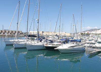 El Puerto de Adra y el Real Club Náutico se exhiben en una feria de reconocimiento internacional de Reino Unido