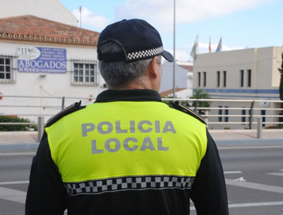 Noticia de Almería 24h: La Policía Local detiene a un joven de 19 años por un presunto delito de robo en grado de tentativa