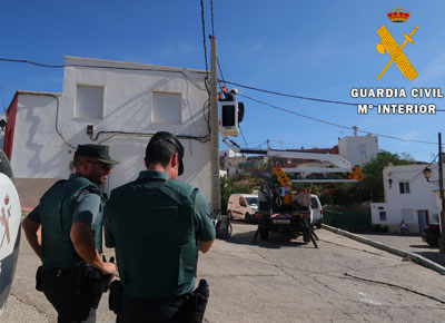 Encuentran 900 plantas de marihuana en una casa cueva de Pechina