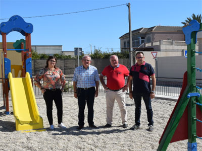 Nuevo Parque Con Zona De Juegos Infantiles En La Parte Norte De Barrio Archilla